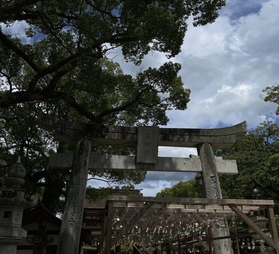 太宰府天満宮の石鳥居と風鈴