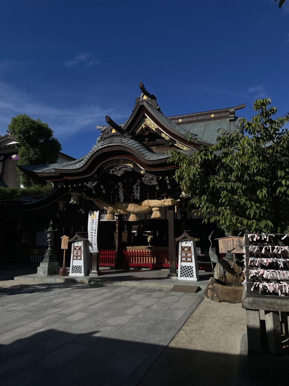 博多の総鎮守・櫛田神社の拝殿全景