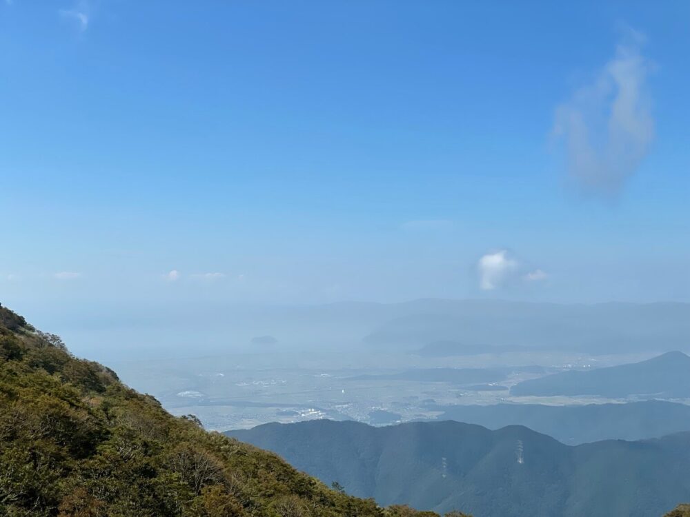 伊吹山から望む琵琶湖と平野