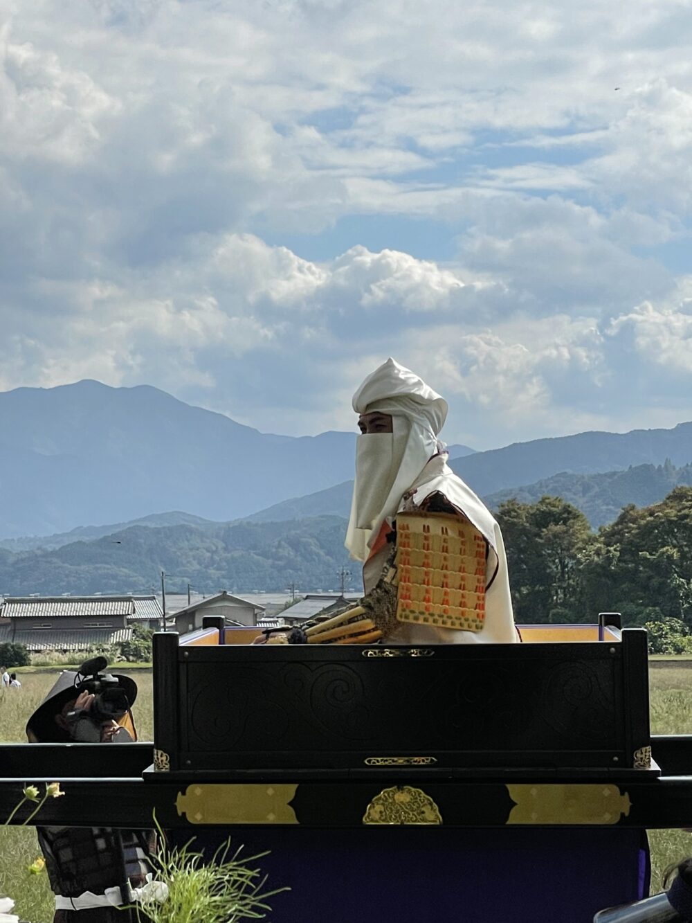 関ヶ原合戦絵巻 大谷吉嗣役の武将 神輿に乗る姿